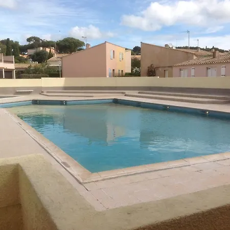 Maisonnette Tout Confort. Agde
